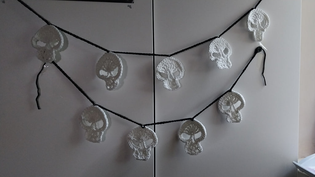 Skull Garlands for Halloween or longer