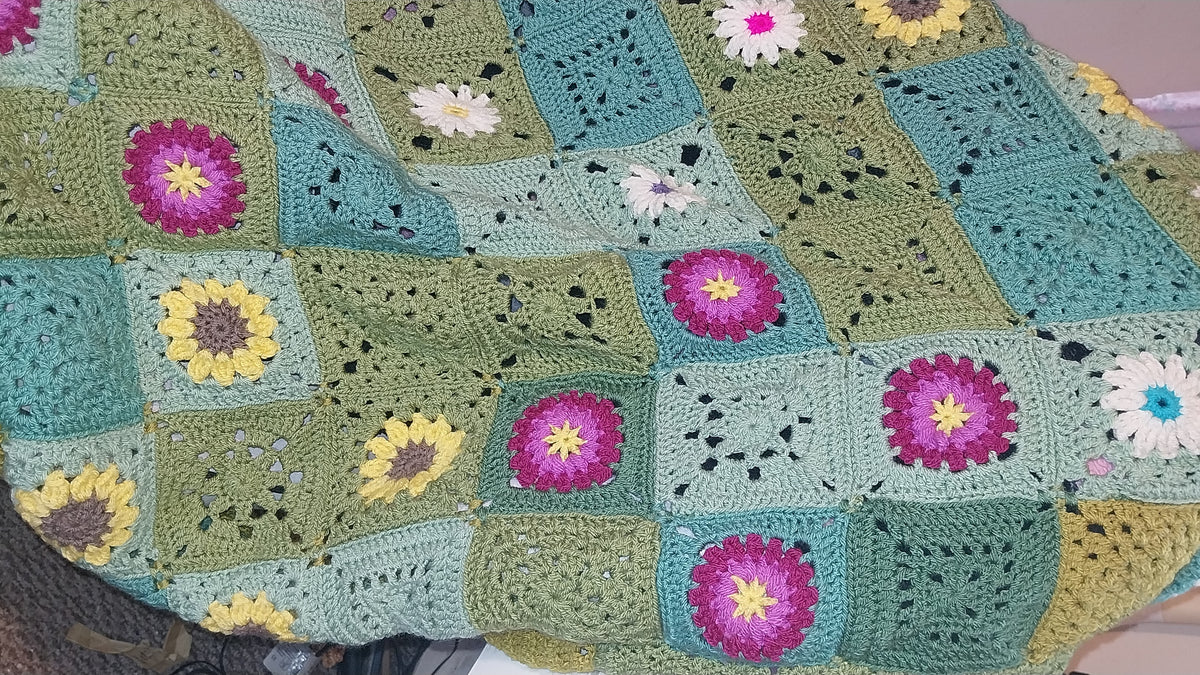 Summer Time Flowers Blanket